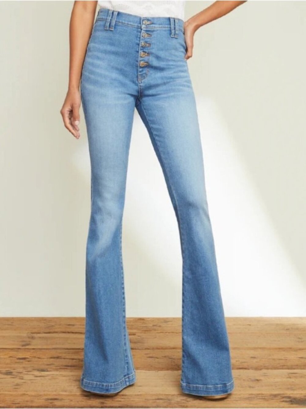 Veronica Beard Sheridan Bell-Bottom Jean in Lakeshore - Size 27